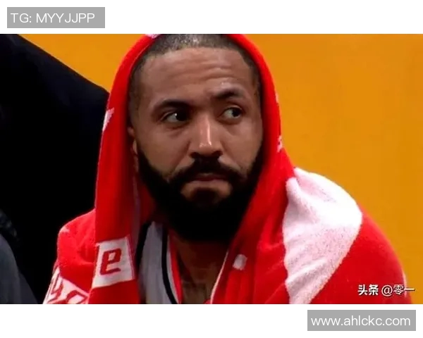 吉伦沃特因扔座凳和挑衅观众被禁赛一场并罚款五万元 吉伦沃特因扔座凳和挑衅观众被禁赛一场并罚款五万元